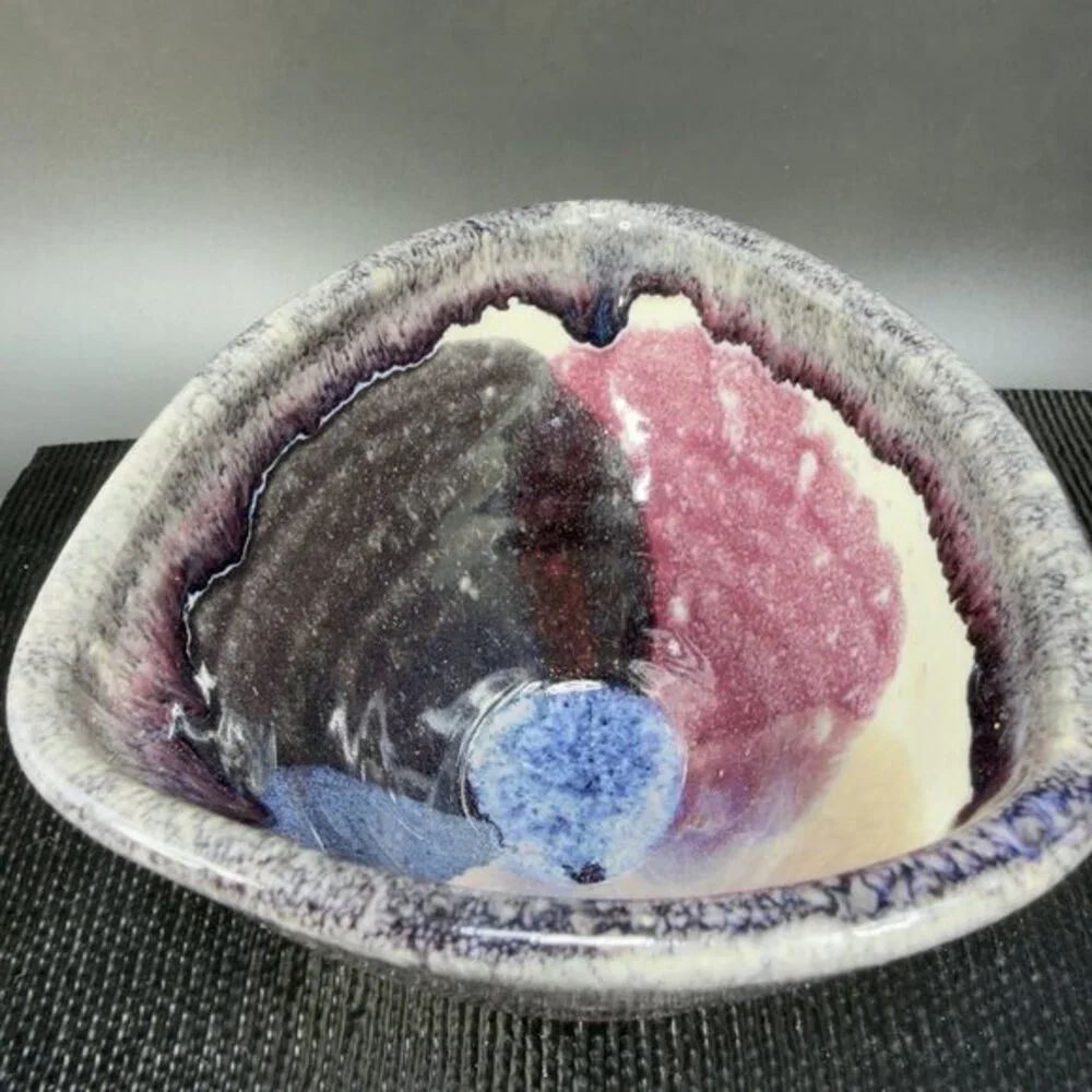 Vintage Hand Made Studio Art Pottery Signed‎ Lisa Heavy Drip Glaze Salsa Dish